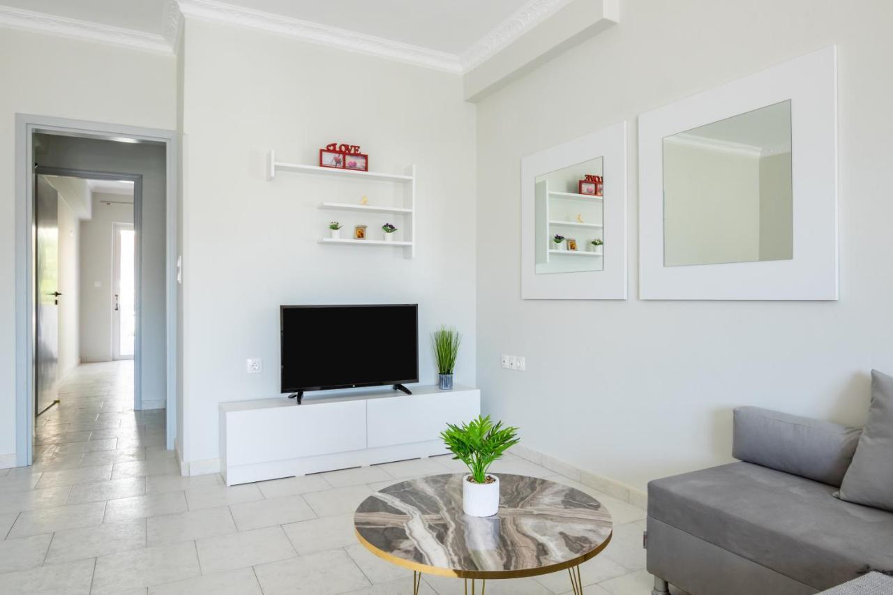 Lilis Apartment 3 卡尔帕索斯 外观 照片